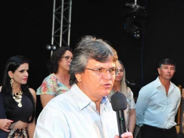 Por decisão de Desembargador prefeito de Brasilândia vai continuar no cargo Por decisão de Desembargador prefeito de Brasilândia vai continuar no cargo