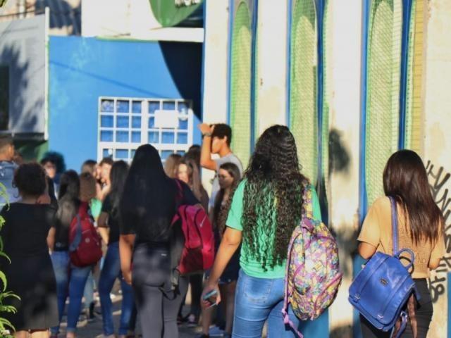Alunos selecionados da rede estadual devem fazer matrículas a partir de hoje