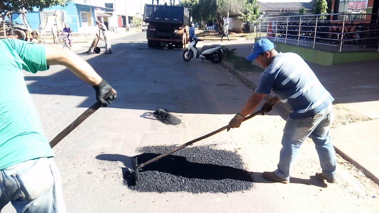 Com recesso das usinas de asfalto, trabalho de tapa buracos fica prejudicado em Três Lagoas