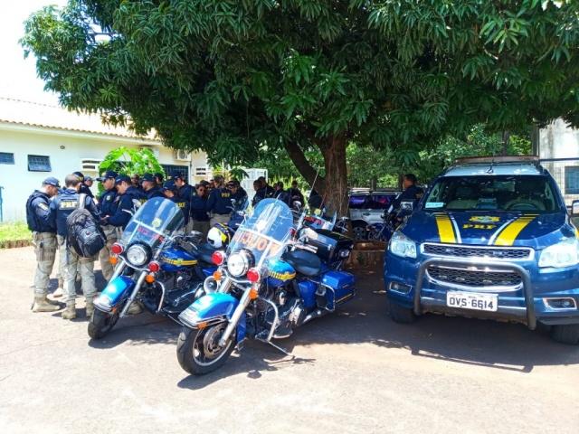 Comboio da PRF terá cerca de 100 policiais que vão prestar homenagens a Struck Comboio da PRF terá cerca de 100 policiais que vão prestar homenagens a Struck