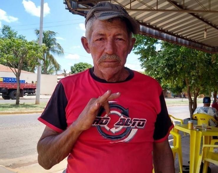 Morador de rua brutalmente espancado é internado em estado grave no Hospital Auxiliadora Morador de rua brutalmente espancado é internado em estado grave no Hospital Auxiliadora