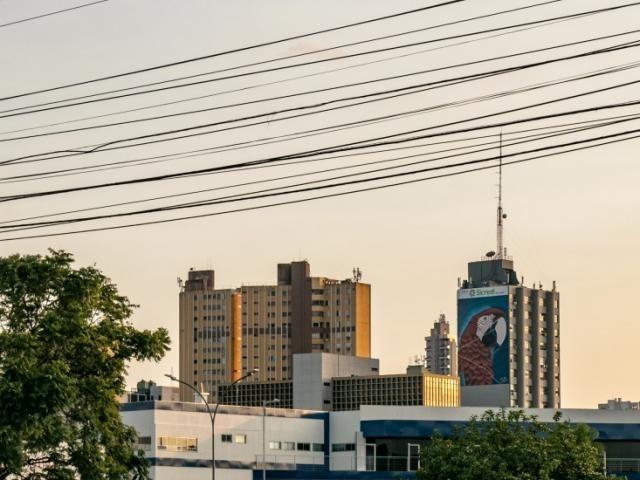 Terça-feira será de predomínio de calor e máxima poderá chegar aos 38°C Terça-feira será de predomínio de calor e máxima poderá chegar aos 38°C