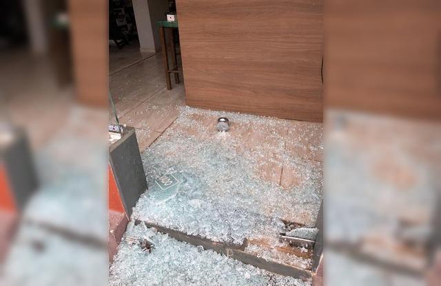Polícia ainda não tem pistas dos ladrões que furtaram barbearia em Três Lagoas Polícia ainda não tem pistas dos ladrões que furtaram barbearia em Três Lagoas