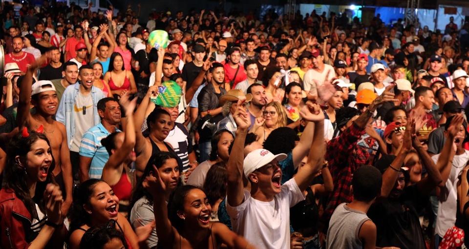 Carnaval de Três Lagoas atraiu pessoas de cidades vizinhas Carnaval de Três Lagoas atraiu pessoas de cidades vizinhas
