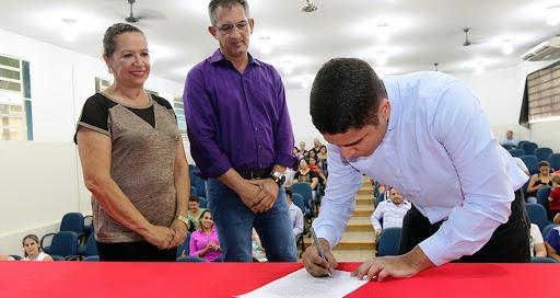 Atual gestão empossou 689 servidores, sendo 390 para áreas da Saúde