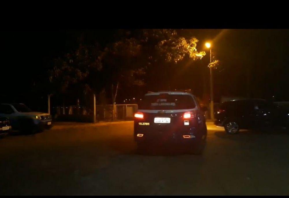 Homem é preso após agredir outro na saída de festa em Três Lagoas Homem é preso após agredir outro na saída de festa em Três Lagoas