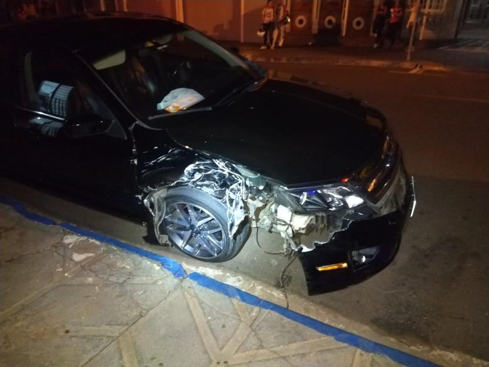 Motorista é preso após bater em carro estacionado em Andradina
