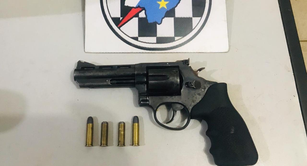 PM apreende arma de fogo e evita homicídio em Três Lagoas PM apreende arma de fogo e evita homicídio em Três Lagoas