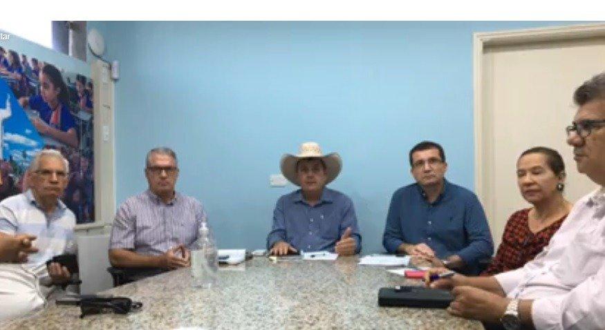 Comitê de Enfrentamento ao Coronavírus se reúne com representantes do Comércio para solicitar apoio Comitê de Enfrentamento ao Coronavírus se reúne com representantes do Comércio para solicitar apoio