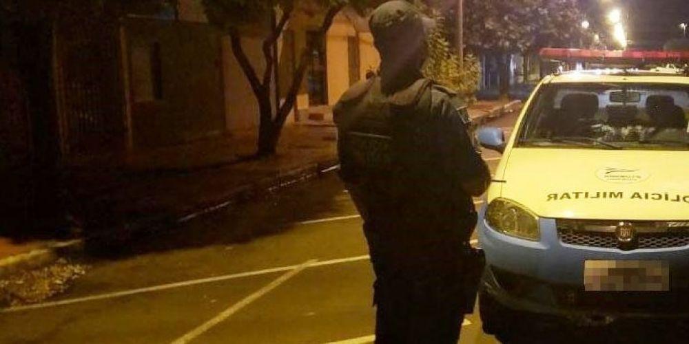Deu Ruim: Homem que andava na madrugada perto de comércios que já foram furtados acaba preso