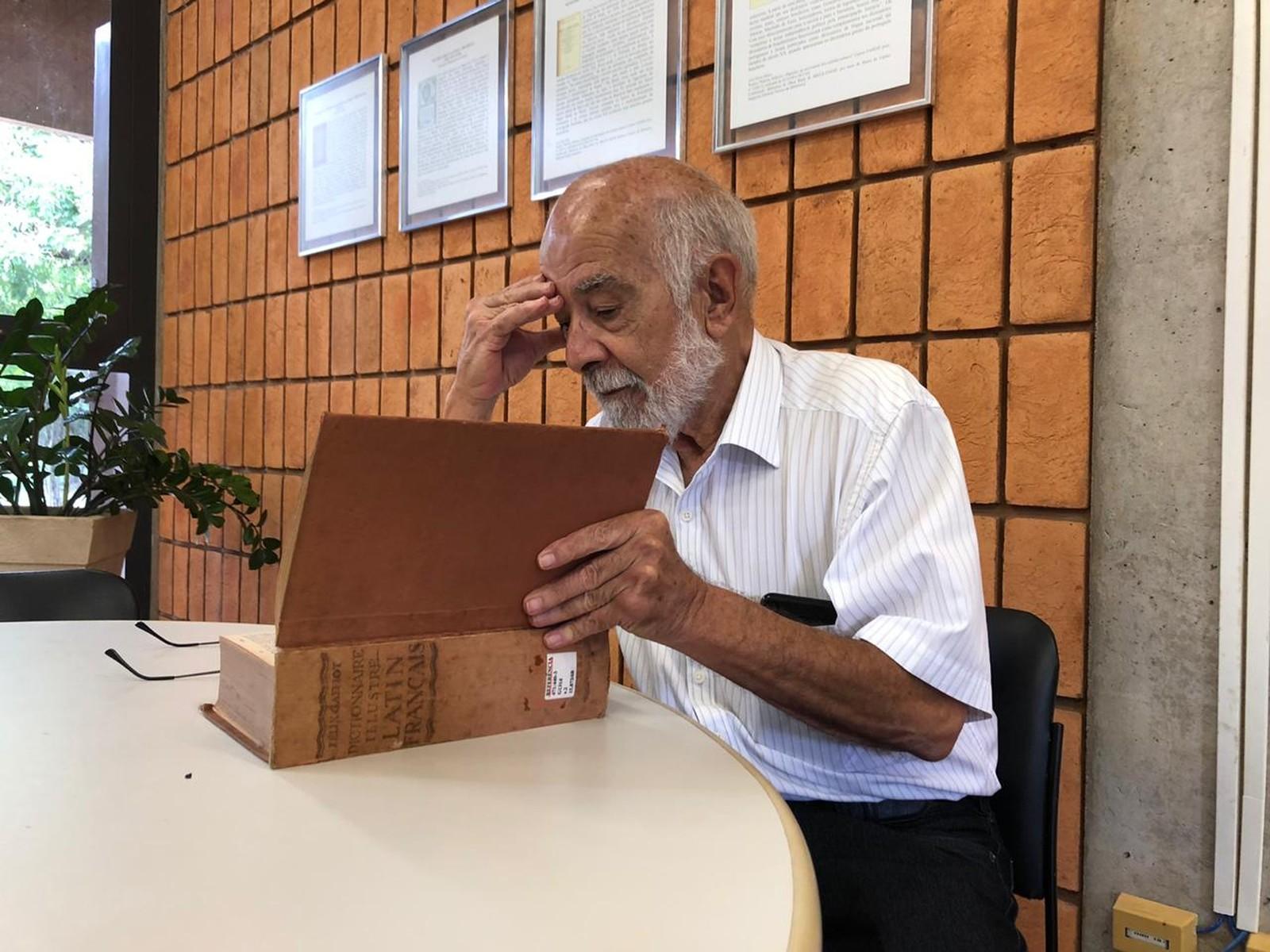 Aposentado começa segunda faculdade aos 75 anos: Aposentado começa segunda faculdade aos 75 anos: 'Ficar parado é um problema'