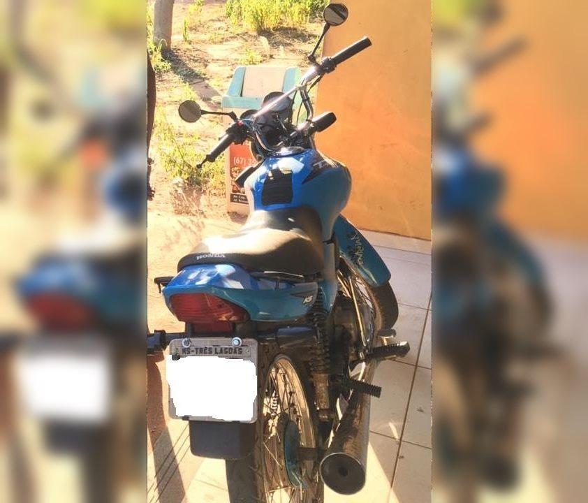 Moto furtada é recuperada na "cascalheira" em Três Lagoas Moto furtada é recuperada na