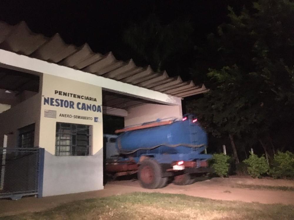 Rebelião em penitenciária tem incêndio e registra feridos em Mirandópolis Rebelião em penitenciária tem incêndio e registra feridos em Mirandópolis