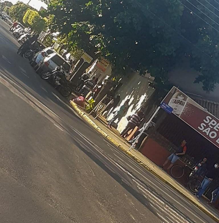 Filas enormes refletem o drama dos desempregados em Três Lagoas 