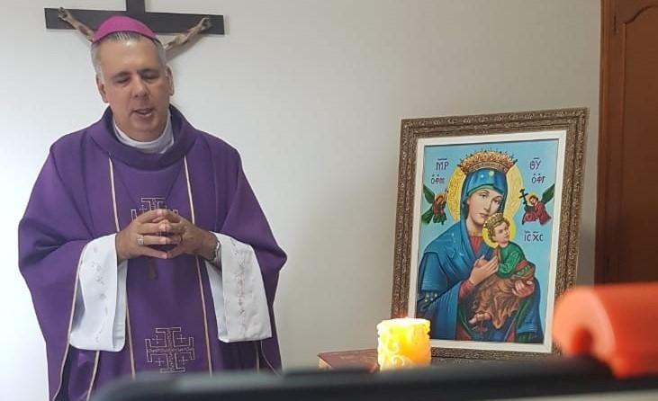 Após Missas virtuais, católicos poderão comungar durante a Semana Santa