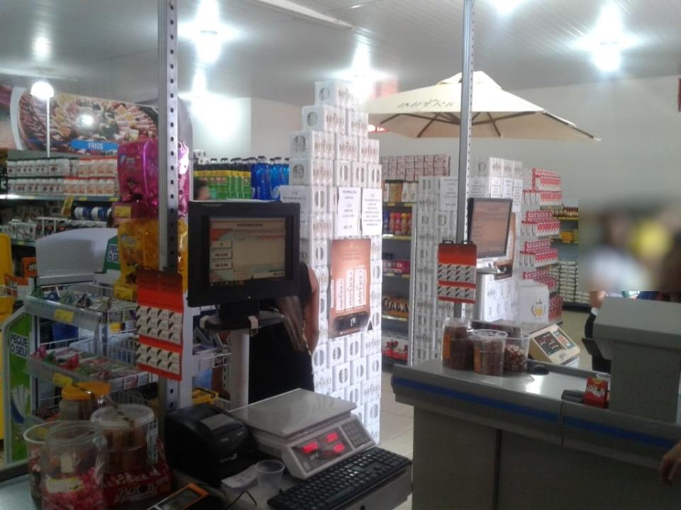 Caixas registradoras e R$ 4 mil em dinheiro são levados de supermercado de Três Lagoas Caixas registradoras e R$ 4 mil em dinheiro são levados de supermercado de Três Lagoas