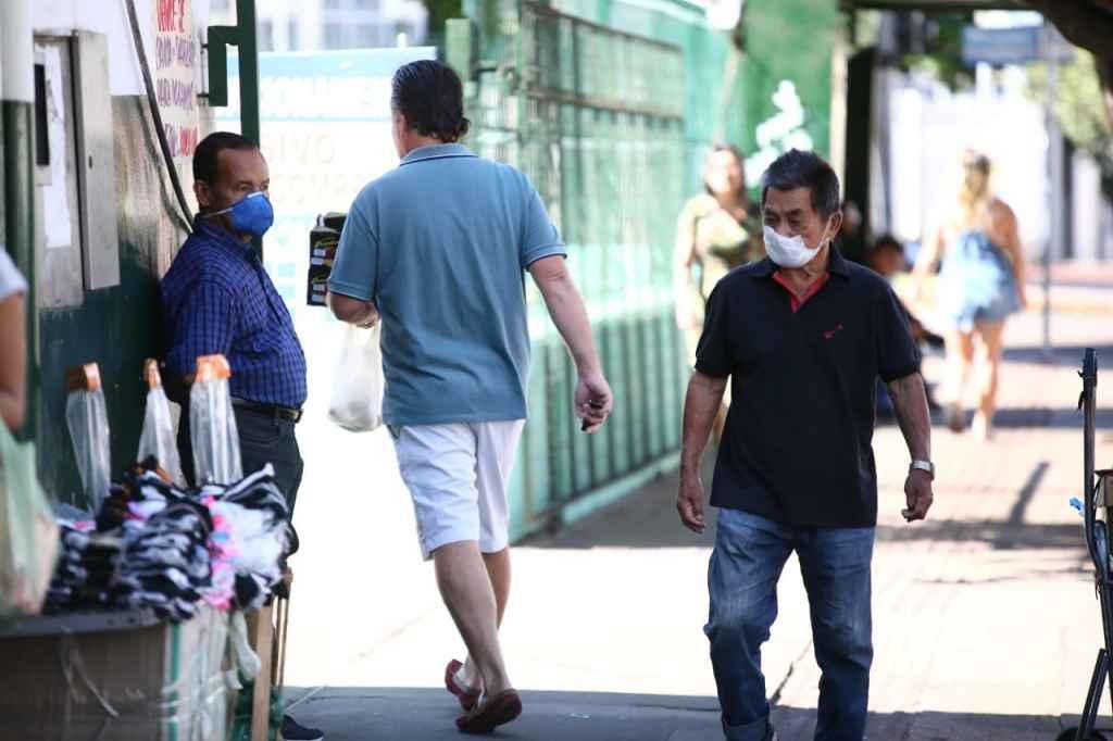 Campo Grande deve adotar uso obrigatório de máscara em ônibus, shoppings e camelódromo Campo Grande deve adotar uso obrigatório de máscara em ônibus, shoppings e camelódromo