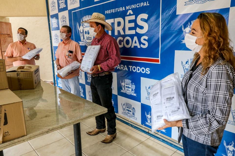 Empresa Kidy Calçados faz a doação de 5 mil máscaras para saúde de Três Lagoas Empresa Kidy Calçados faz a doação de 5 mil máscaras para saúde de Três Lagoas