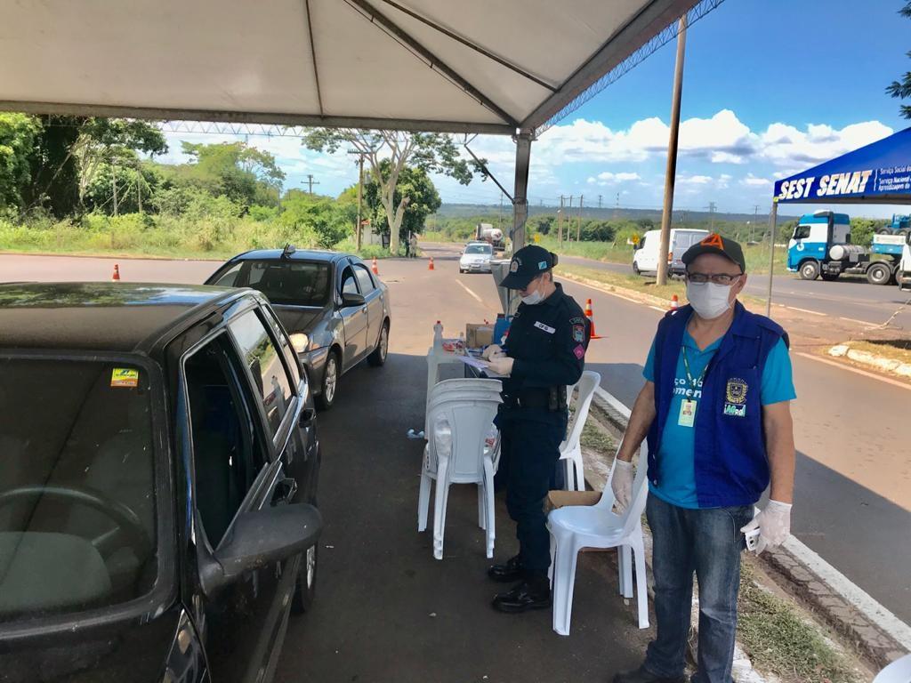 Feriado não interrompe abordagens em barreira sanitária montada em Jupiá Feriado não interrompe abordagens em barreira sanitária montada em Jupiá