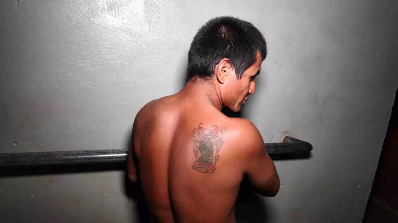 Homem de 31 anos é preso por estuprar a mãe e espancar a irmã em Dourados 