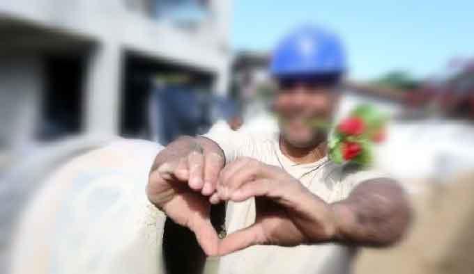 Em Costa Rica, pedreiro pediu mãe e filha em casamento ao mesmo tempo e ameaçou as 2