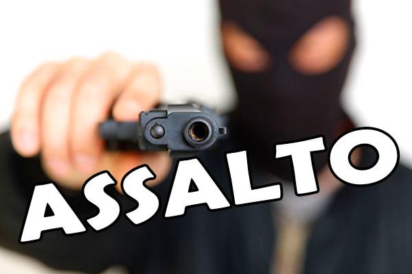 Mulher sofre assalto enquanto esperava o genro na frente de residência no Jd. Alvorada 