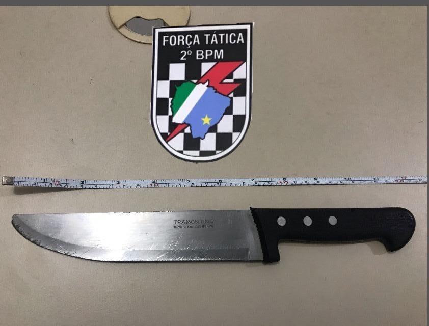 Homem que tentou esfaquear ex namorada é preso em flagrante 