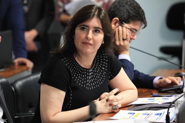 No dia do aniversário de Três Lagoas, Simone Tebet anuncia verba de R$ 5 milhões para o combate à Covid-19 