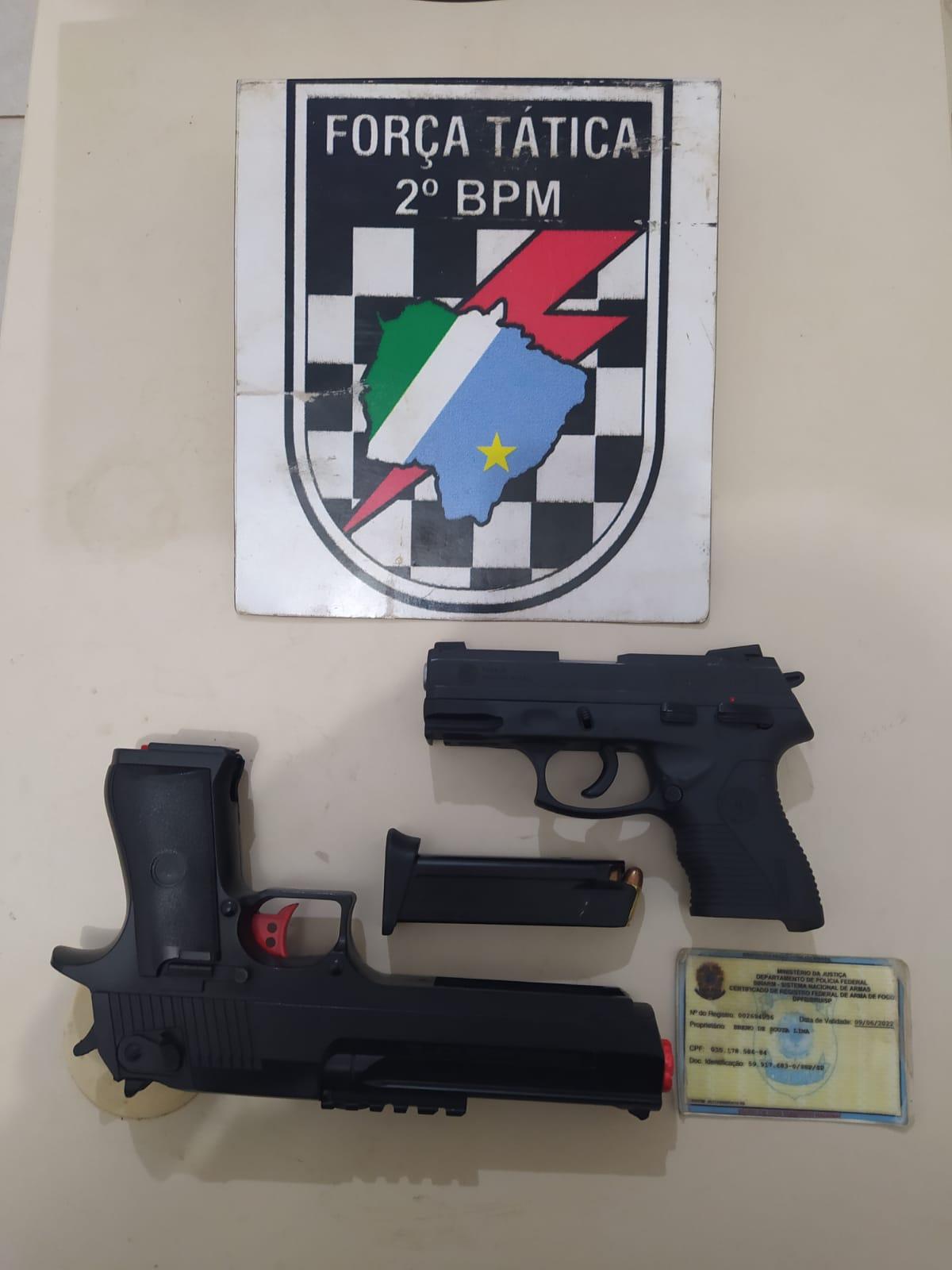 Briga de vizinhos termina com apreensão de duas pistolas em Três Lagoas Briga de vizinhos termina com apreensão de duas pistolas em Três Lagoas