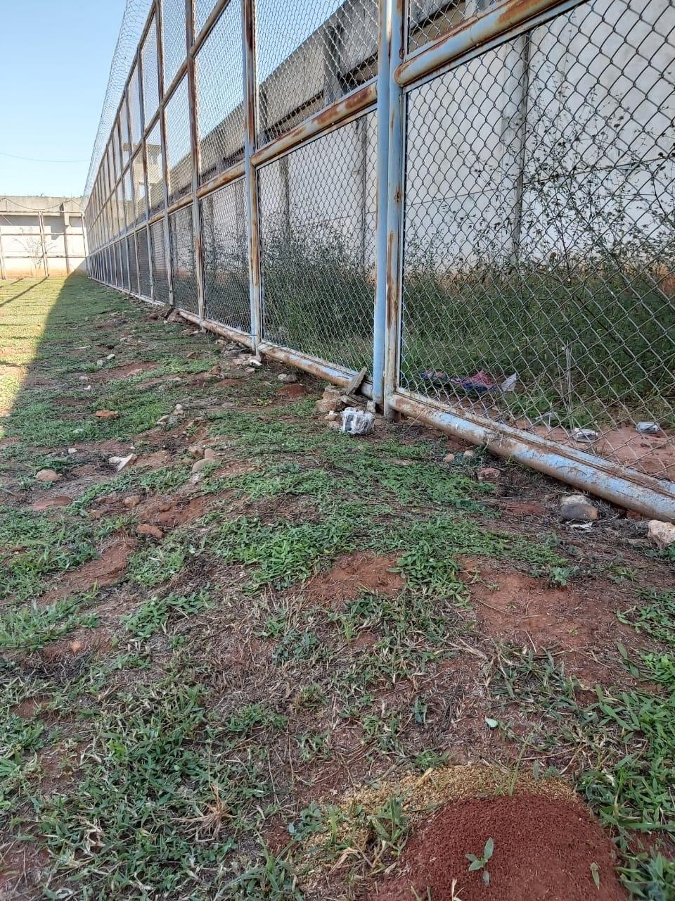 Após agentes encontrarem drogas em presídio, custodiado é levado para cela disciplinar