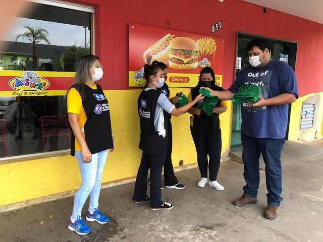 Fiscais do “Três Lagoas de Olho no Coronavírus” recebem bonés para auxiliar no serviço diário