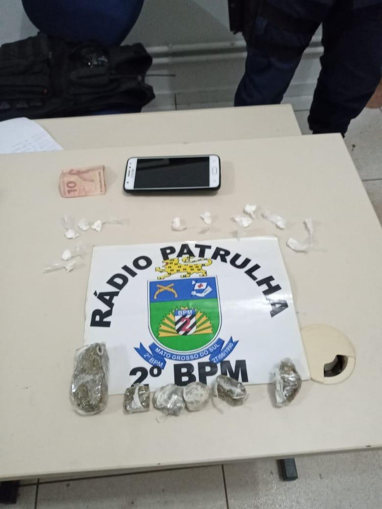 Homens são presos em flagrante vendendo 