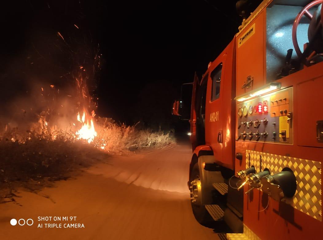 Incêndio em terreno mobiliza equipes do Corpo de Bombeiros de Três Lagoas 