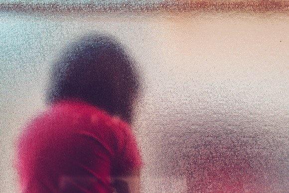 Mãe é suspeita de forçar menina de 6 anos a participar de sessões de estupro com padrasto em MS