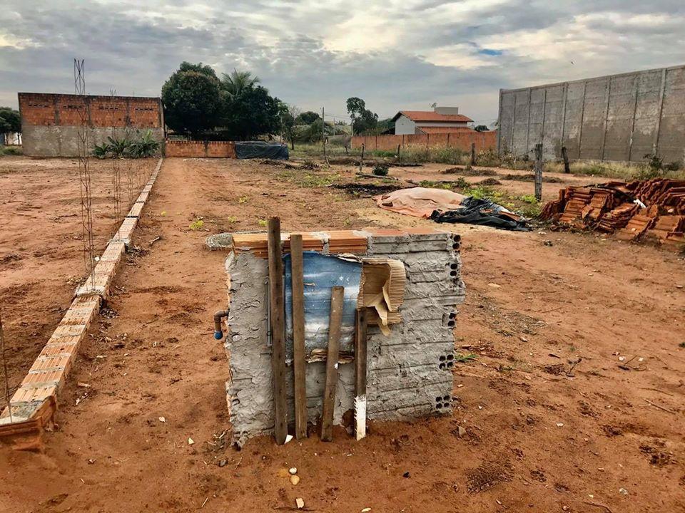 Vendo terreno 10x45 por R$ 37 mil em Três Lagoas Vendo terreno 10x45 por R$ 37 mil em Três Lagoas