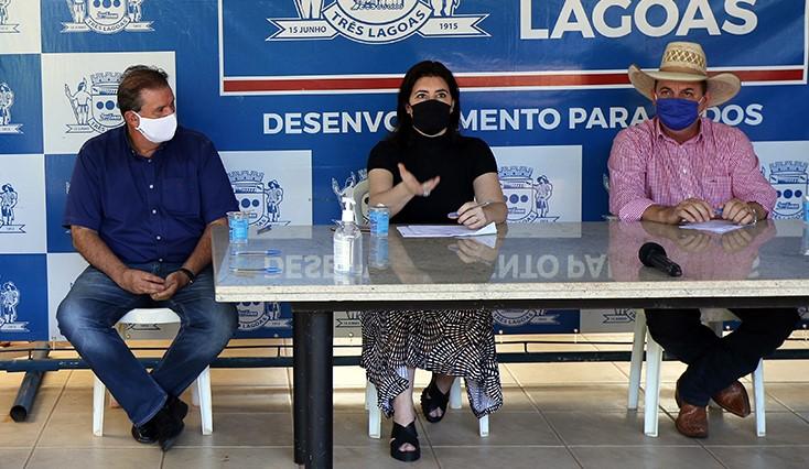 Prefeito acompanha Simone Tebet em entrega de R$ 5 milhões ao Hospital Auxiliadora Prefeito acompanha Simone Tebet em entrega de R$ 5 milhões ao Hospital Auxiliadora
