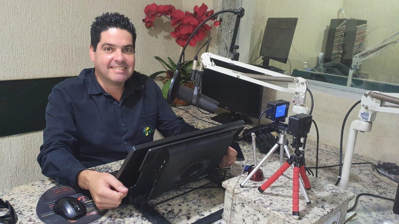 Após 15 anos no ar, jornalista Fábio Campos deixa o programa Ronda Policial e lança pré-candidatura a vereador Após 15 anos no ar, jornalista Fábio Campos deixa o programa Ronda Policial e lança pré-candidatura a vereador