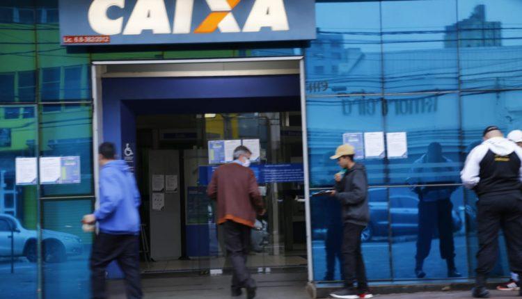 Pagamentos da 4ª parcela do auxílio emergencial de R$ 600 começam na segunda