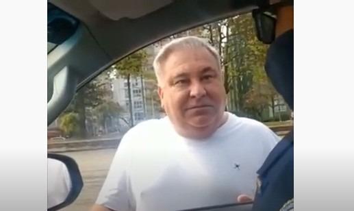 Vídeo de desembargador que humilhou guarda viraliza na internet 