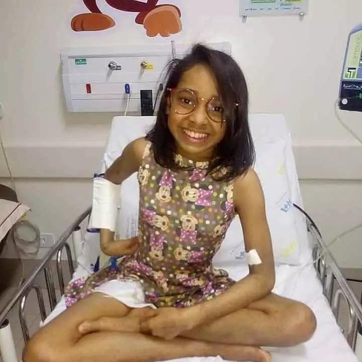 Com aplasia medular, Geovana precisa achar pai para transplante 