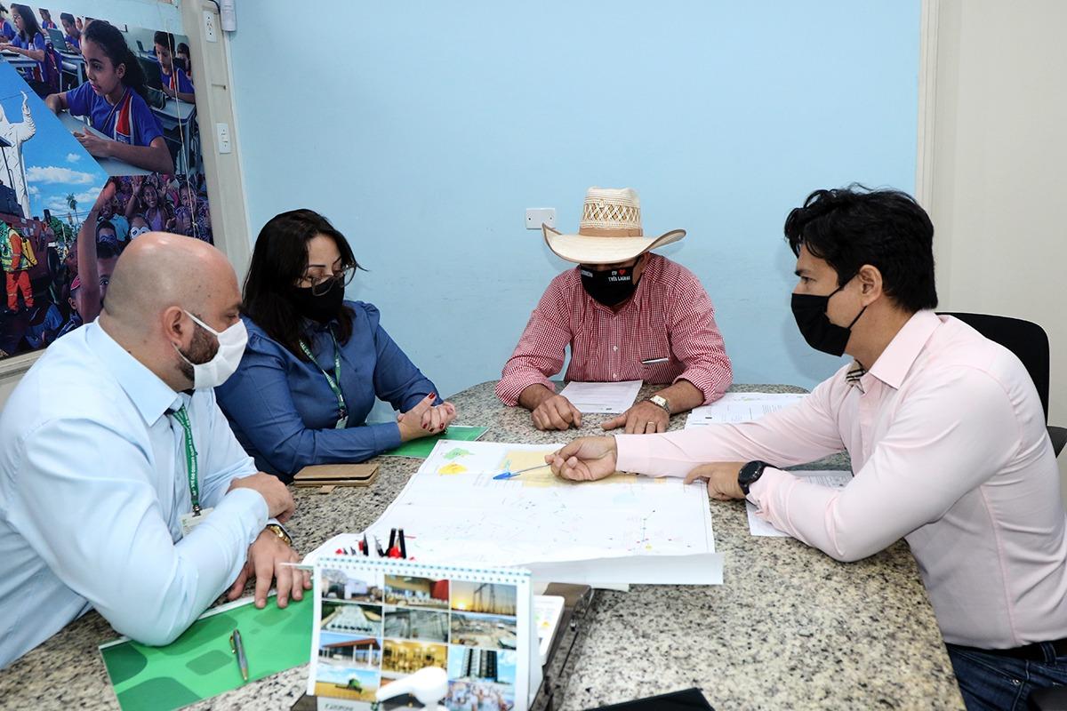 Pavimentação asfáltica, drenagem e iluminação pública do IFMS é anunciada com recursos do Município Pavimentação asfáltica, drenagem e iluminação pública do IFMS é anunciada com recursos do Município