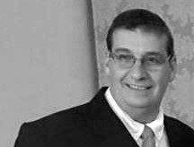 Três-lagoenses lamentam a morte do médico veterinário Renato Carrato Três-lagoenses lamentam a morte do médico veterinário Renato Carrato