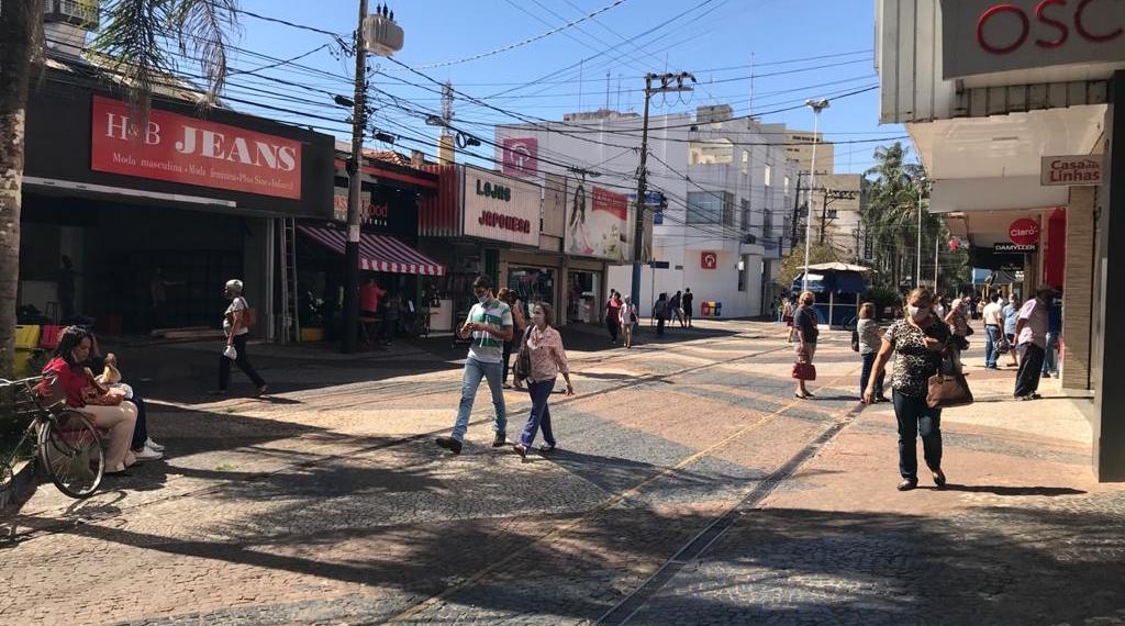 Estoque pré-pandemia coloca Araçatuba na contramão do comércio no Brasil