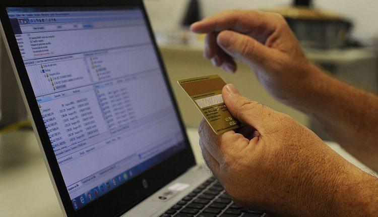 Em Paranaíba, cliente ganha indenização de R$ 15 mil após ter compra com cartão recusada