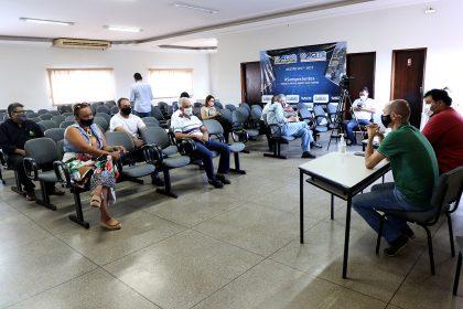 A partir da próxima quarta, toque de recolher passa para meia noite, devendo comércios fechar as portas às 23h30