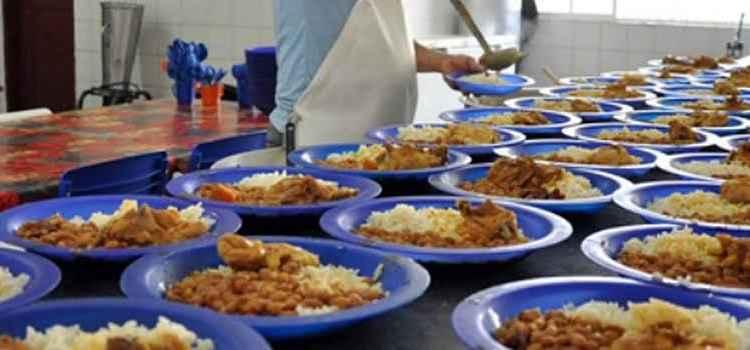 Aluno é indenizado em R$ 2 mil após comer merenda estragada na escola