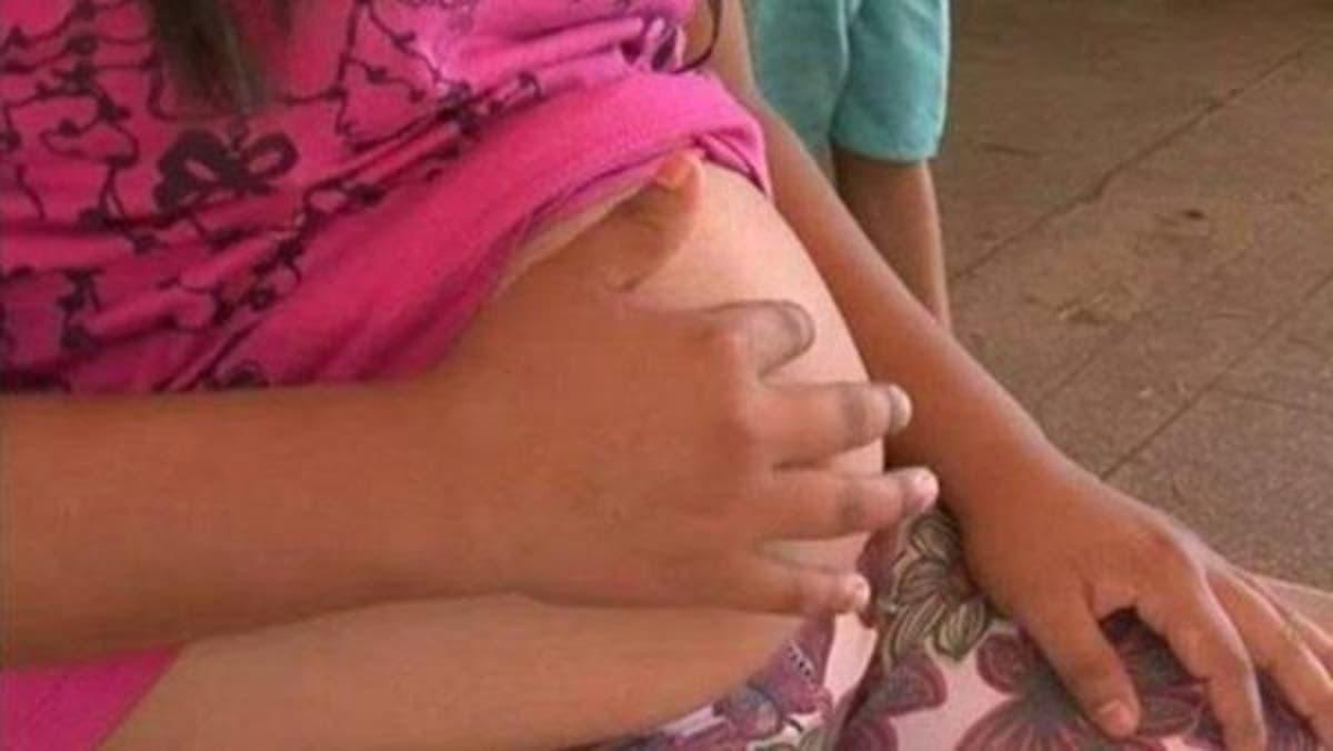 Homem é preso suspeito de estuprar e engravidar menina de 11 anos em Chapadão do Sul Homem é preso suspeito de estuprar e engravidar menina de 11 anos em Chapadão do Sul