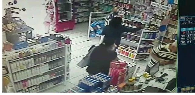 Mulher usa amostras grátis várias vezes em farmácia de MS e caso vai parar na polícia