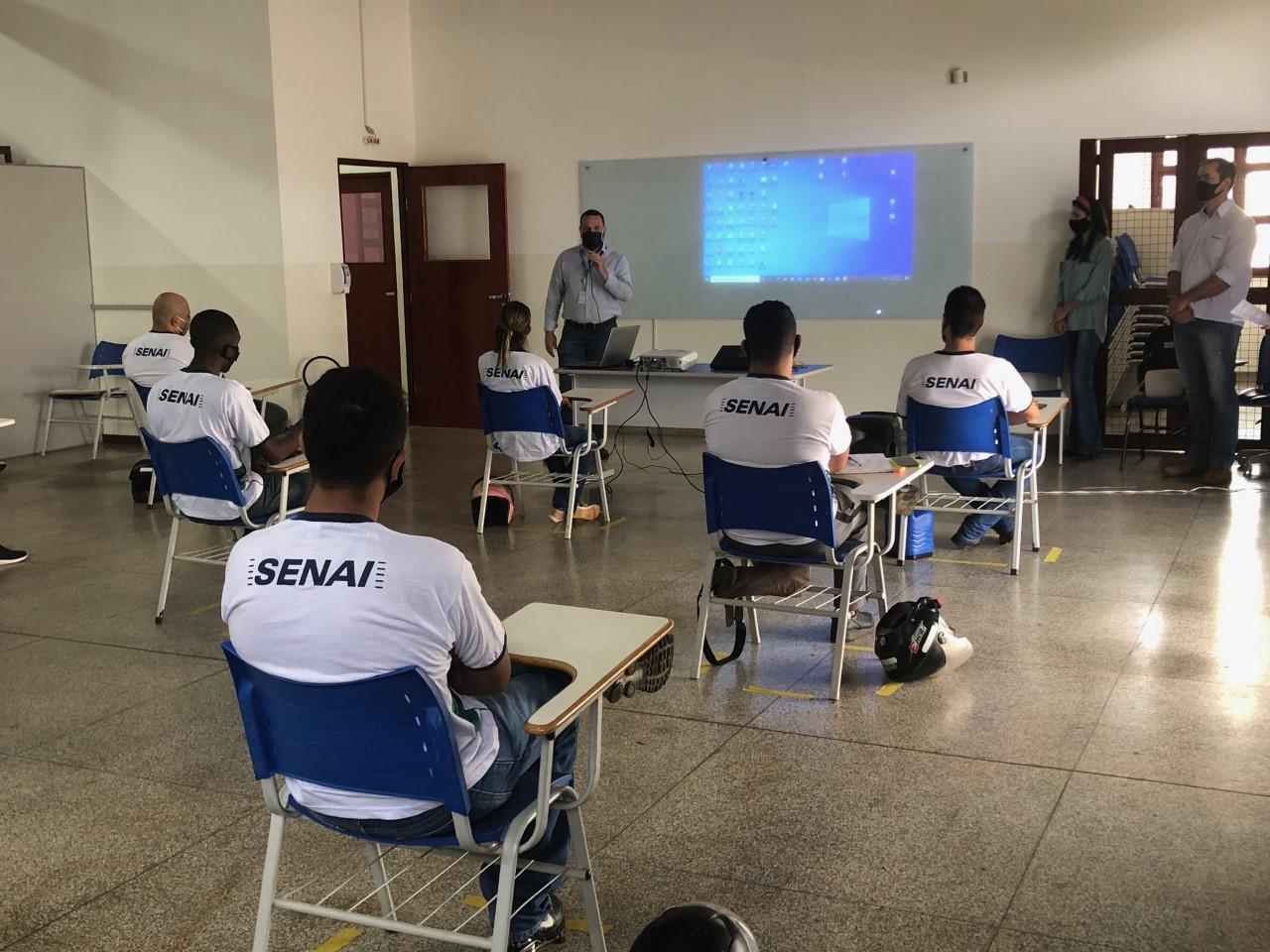 Suzano irá formar 20 novos operadores de máquinas florestais para o mercado de trabalho em Três Lagoas