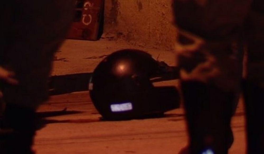 Jovem dorme fora de casa e ao chegar pela manhã, agride esposa com golpe de capacete Jovem dorme fora de casa e ao chegar pela manhã, agride esposa com golpe de capacete